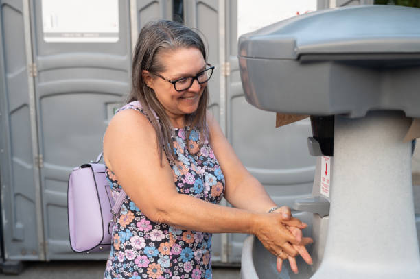 Best Emergency porta potty rental  in Benton, KY